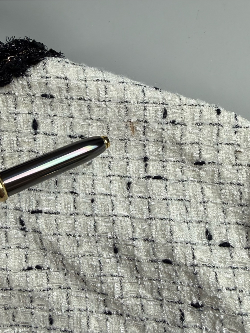 Karl Lagerfeld Paris Tweed Cropped Jacket Trim Bouclé Blazer M Old Money - Picture 3 of 9